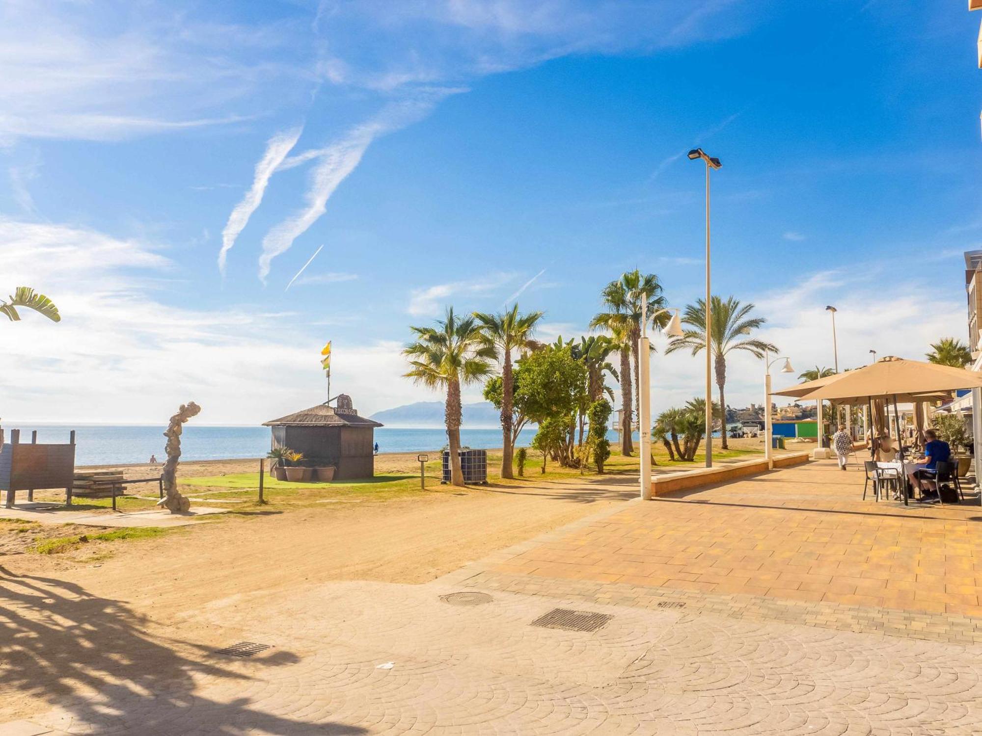 Centrico Apartamento Con Terraza En La Playa Rincon de la Victoria Exterior photo